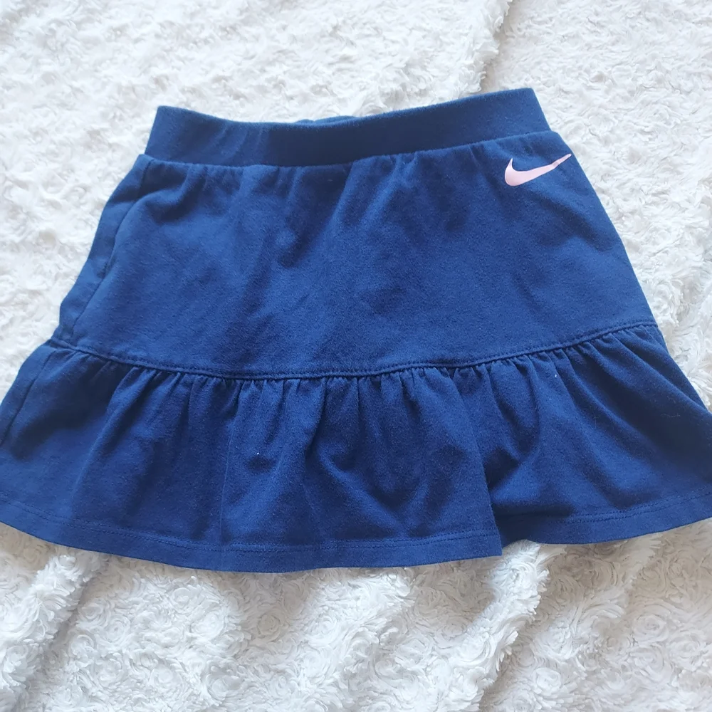 Nike Kids Size 5 Skort Deep Blue Pink Logo Sporty Athletic Spring Summer Tennis